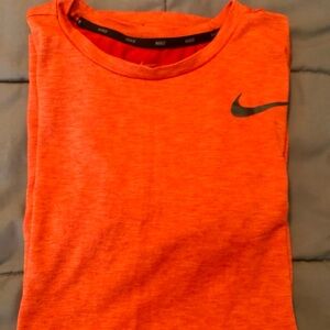 ‼️ Red Nike t-shirt, sz Small